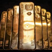 Rising oil prices and inflation weigh on gold - Latest News