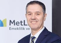 MetLife Emeklilik Genel Müdürü Deniz Yurtseven, işveren katkılı emeklilik planlarına geçmenin tam zamanı olduğunu belirterek, “Otomatik katılım sistemi revize edilerek, işveren katkılı emeklilik sistemine geçilebilir. Bu yönde bir adım atılırsa bizim için yeni yıl hediyesi olur” dedi.