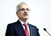 ‘Bölgede sahibi Türk olan 16 gemiyi yakından izliyoruz’