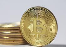 JPMorgan analistleri tarafından yayımlanan ve The Block tarafından aktarılan son rapora göre Bitcoin, İran ile yaşanan gerilim sürecinde geleneksel güvenli limanlar olan altın ve gümüşten daha güçlü bir performans sergiledi. Veriler, değerli metallerden ciddi sermaye çıkışları yaşanırken, kripto para birimine yönelik ilginin ve sermaye girişlerinin arttığını gösteriyor.