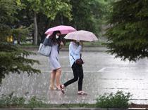 Summer rains surge nationwide, plummet in Istanbul