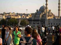 Number of people leaving Istanbul on rise