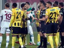 Süper Lig club walks off pitch to protest referee