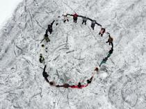 Skaters turn frozen Lake Çıldır into winter wonderland