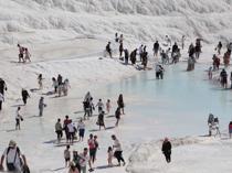 Pamukkale breaks daily visitor record