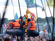 Banksy defends Glastonbury migrant boat stunt