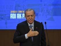 Erdoğan hails AKP as hope of nation on 23rd anniversary