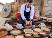 Turkish chef recreates 8,600-year-old Neolithic bread