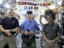 Stuck astronauts closing in on their return