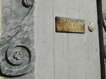 French fundraiser offers chance to win piece of Notre-Dame