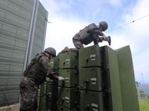 S Korea begins removing loudspeakers on border with North