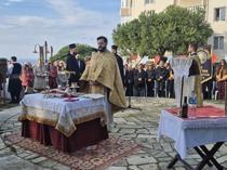 Hundreds gather in Silivri to honor Saint Nektarios with seaside liturgy