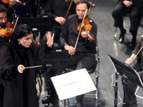 Irans first woman orchestra conductor inspires