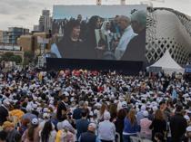 Pope Leo ends 1st foreign trip with prayer at Beirut blast site