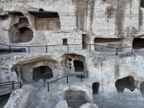 Hasankeyf prepares to open ancient human-carved caves to visitors