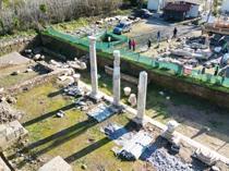 Seven Roman columns to rise again in Amasra after 2,000 years