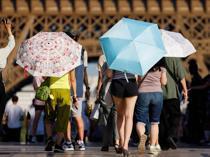 2025 on track to tie second hottest year on record