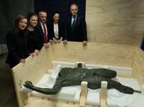 Emperor statue, Demosthenes head to return from US