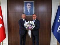 CHP’s Özel holds talks with Key Party leader