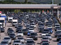 Germanys Merz hails EU auto measures, industry group calls them disastrous