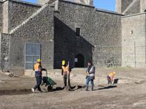 Archaeologists uncover oldest known section of Diyarbakır city walls