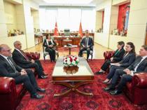 DEM Party delegation visits CHPs Özel to discuss anti-terror bid