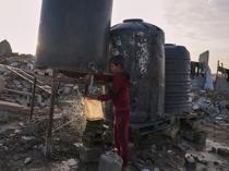 Israel lets traders in while blocking crucial aid to Gaza: Report