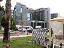 Prosecutor wounds judge in Istanbul courthouse shooting