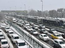 Snow-covered streets, transit woes haunt daily life in Istanbul