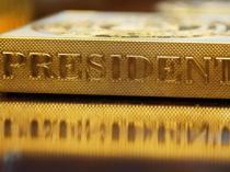 Gold surges to new record amid US-EU tensions