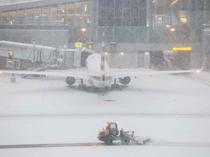 Heavy snow, ice cripple life across US