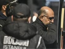 Istanbul court opens trial of seven CHP mayors