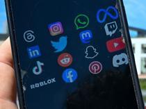 Snapchat blocks 415,000 underage accounts in Australia