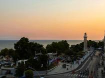 Athens targets Turkish property boom in border zones