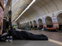 Russia resumes strikes on freezing Ukrainian capital ahead of talks