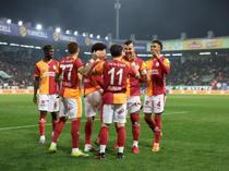 Galatasaray leads Fenerbahçe in Süper Lig title race