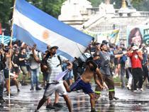 Milei labor law reforms spark clashes in Buenos Aires