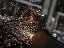 Türkiyes capacity utilization rate down in February