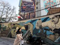 US presses missile issue as new Iran negotiations begin