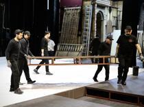 Invisible heroes of opera: Men in Black