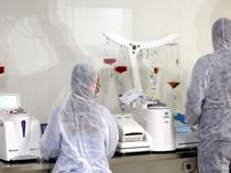 University launches advanced cell therapy center for cancer treatment