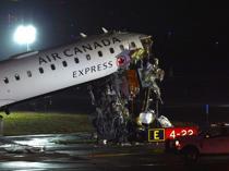 Incident between plane, vehicle halts flights at New Yorks LaGuardia