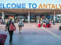 Turkish tourism holds onto hope amid war’s shadow