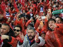 World Cup fever drives Turkish fans toward costly US trips