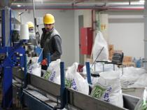 Government cuts fertilizer import tariffs amid price surge