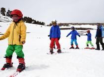 Kars introduces 2,000 students to skiing at Sarıkamış resort