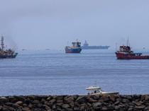 US says warships transit Strait of Hormuz in mine clearance op