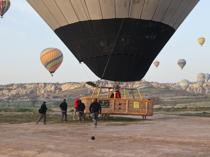 Heroes behind balloon tours: Ground crews