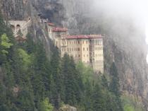 Rockfall risk probe launched to shield Sümela Monastery’s access route
