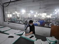 War jolts Chinas well-oiled manufacturing hub